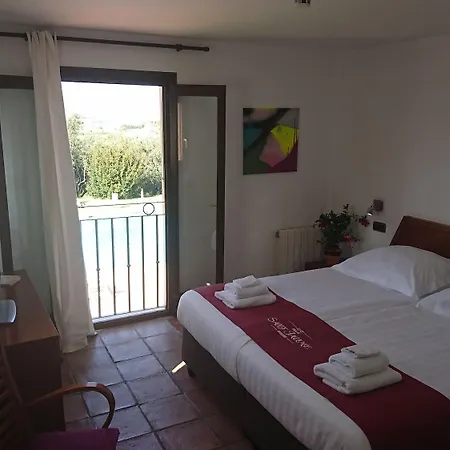 Cases De Sant Jaume Hotel