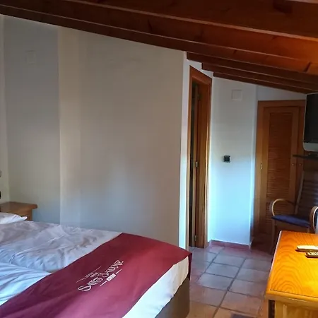 Hotel Cases De Sant Jaume 3*