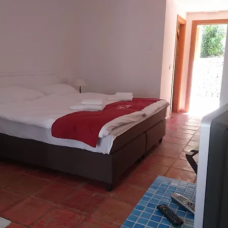 Hotel Cases De Sant Jaume 3*