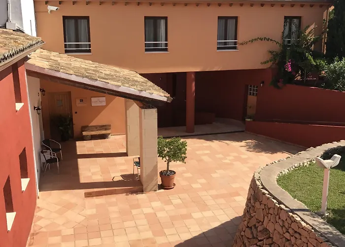 Cases De Sant Jaume Hotel